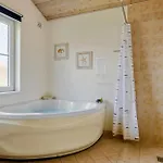 Stunning In With Sauna 度假居 加斯庭